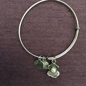 ALEX AND ANI BRACELET CLAM SHELL
